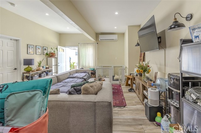 3632 W 59th Street, Los Angeles CA: https://media.crmls.org/medias/9525335c-6b52-42a3-b8af-1d9740499c02.jpg