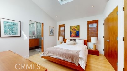 Detail Gallery Image 13 of 33 For 3205 Bayview Dr, Manhattan Beach,  CA 90266 - 3 Beds | 3 Baths