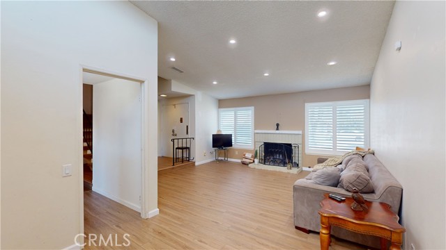 1211 Camelot Way photo 7