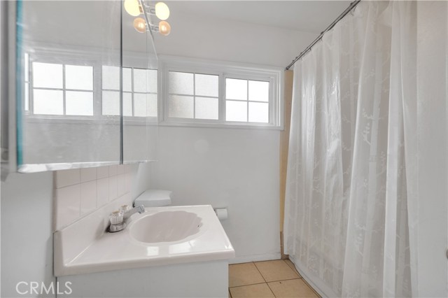 Detail Gallery Image 14 of 18 For 13449 Stagg St, Panorama City,  CA 91402 - 3 Beds | 2 Baths