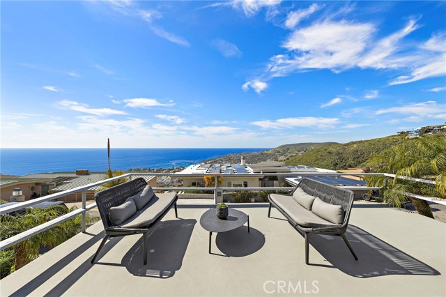 Detail Gallery Image 20 of 36 For 1651 Thurston Dr, Laguna Beach,  CA 92651 - 3 Beds | 3/1 Baths