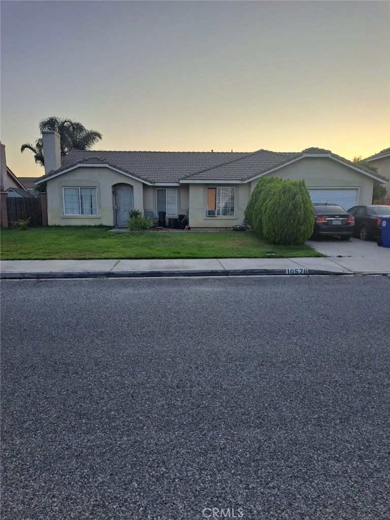 10576 Horseshoes Dr