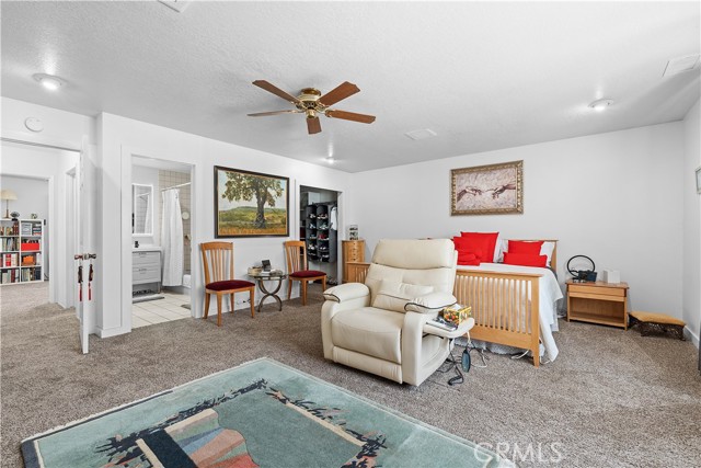 1876 Sparrow Road, Wrightwood CA: https://media.crmls.org/medias/95272c21-54eb-488d-927b-e06f5453fc6a.jpg