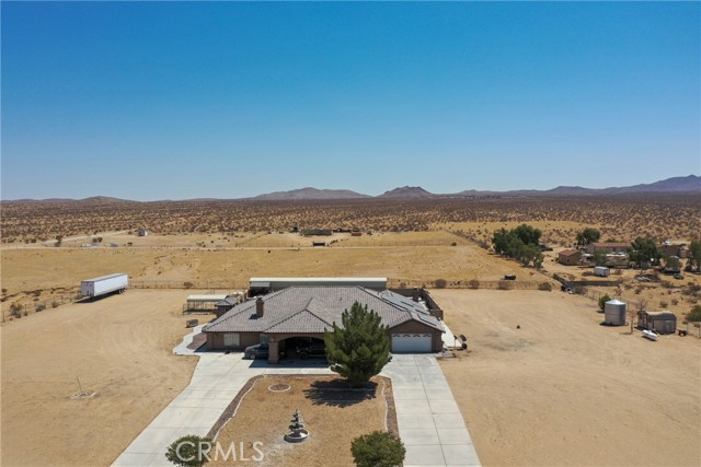 24625 Ledbury Road, Oro Grande CA: https://media.crmls.org/medias/9527635f-ed41-4e61-acd9-67cd4abdd095.jpg
