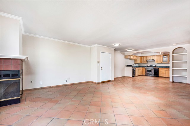 1616 Granville Avenue # 303, Los Angeles, California 90025, 2 Bedrooms Bedrooms, ,2 BathroomsBathrooms,Residential Lease,For Rent,1616 Granville Avenue # 303,CRDW24235196