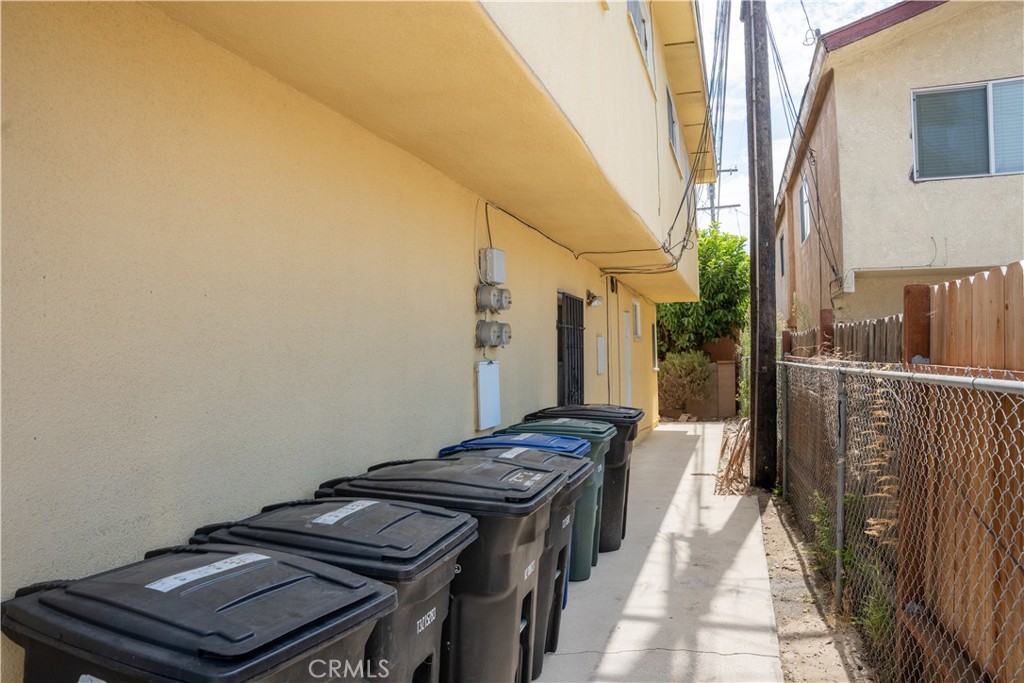 MLS #DW25191033 image #6