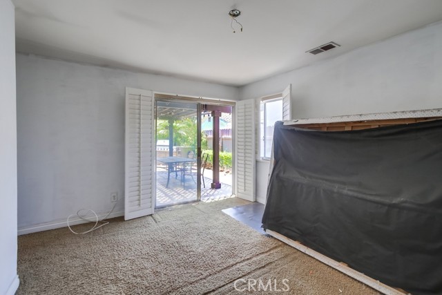 2180 Hamden Drive, Chula Vista CA: https://media.crmls.org/medias/9528f62f-2508-423f-834a-3f633580c09b.jpg