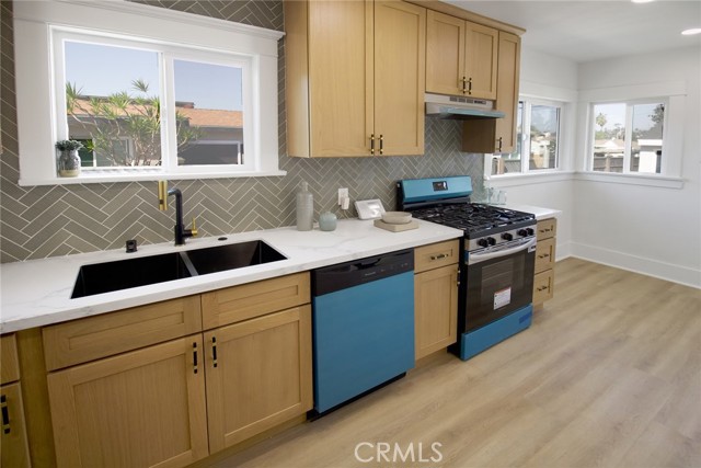 235 E Eldridge, Long Beach CA: https://media.crmls.org/medias/952926a5-c0f9-46c2-968d-b1d2245477df.jpg