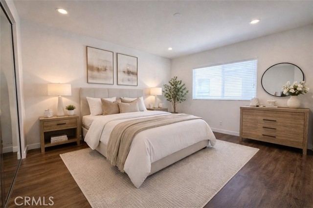 Detail Gallery Image 15 of 19 For 7105 N Dylan Ct, Reseda,  CA 91335 - 4 Beds | 3 Baths