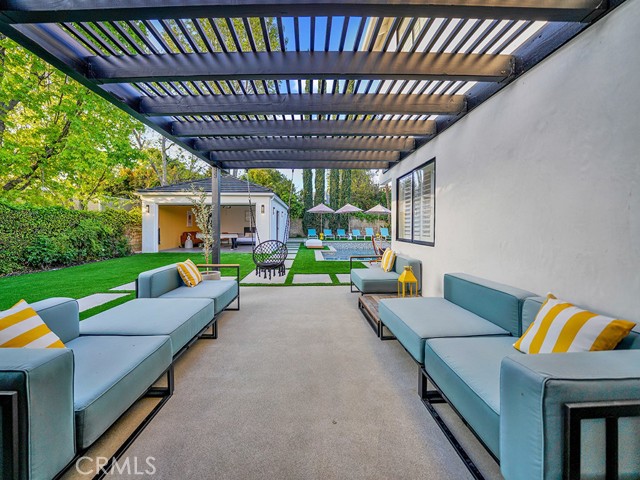 15440 Varden Street photo 9
