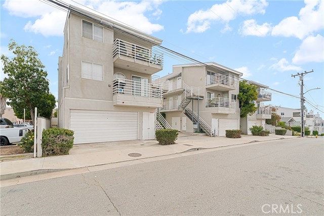 Detail Gallery Image 5 of 23 For 726 5th St, Hermosa Beach,  CA 90254 - – Beds | – Baths