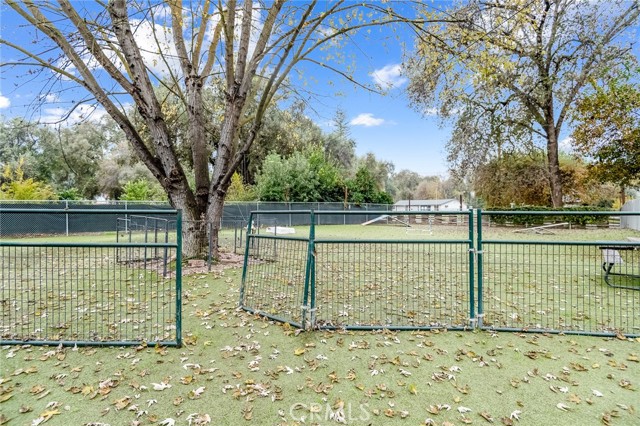 18701 Lort Drive, Visalia CA: https://media.crmls.org/medias/952ca841-9dd1-46bb-9cb4-e0e38ee697fd.jpg