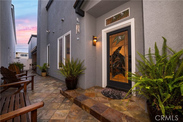 Image 9 of 72 For 1713 Electric Avenue