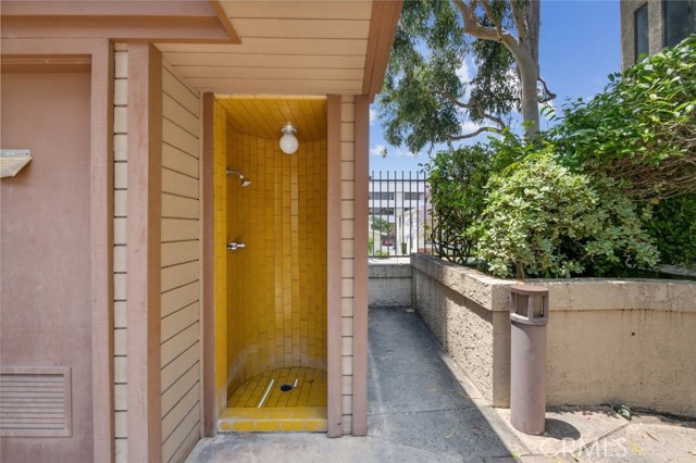 Detail Gallery Image 29 of 34 For 236 N Louise St #303,  Glendale,  CA 91206 - 2 Beds | 2 Baths