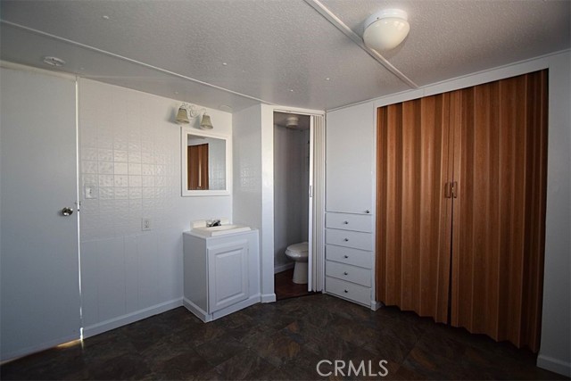 Detail Gallery Image 10 of 11 For 6426 Valley View St #39,  Joshua Tree,  CA 92252 - 2 Beds | 1/1 Baths