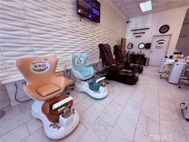 0, Lake Forest CA: https://media.crmls.org/medias/9530fc2b-9c93-4638-93c0-f57e2d85f649.jpg
