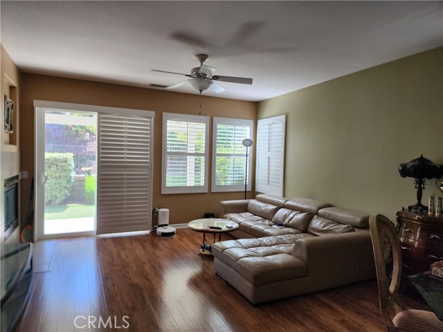 9153 Wooded Hill, Corona CA: https://media.crmls.org/medias/95312bf8-6d35-4c6b-bd63-c614c52ea04a.jpg