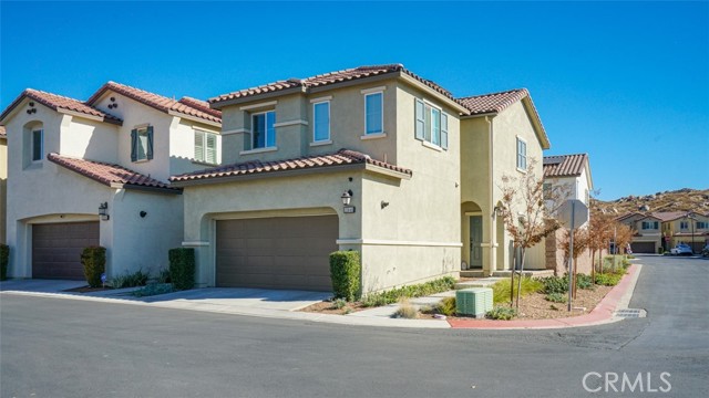 Detail Gallery Image 6 of 48 For 12848 Crown Hill Way, Moreno Valley,  CA 92555 - 3 Beds | 2/1 Baths