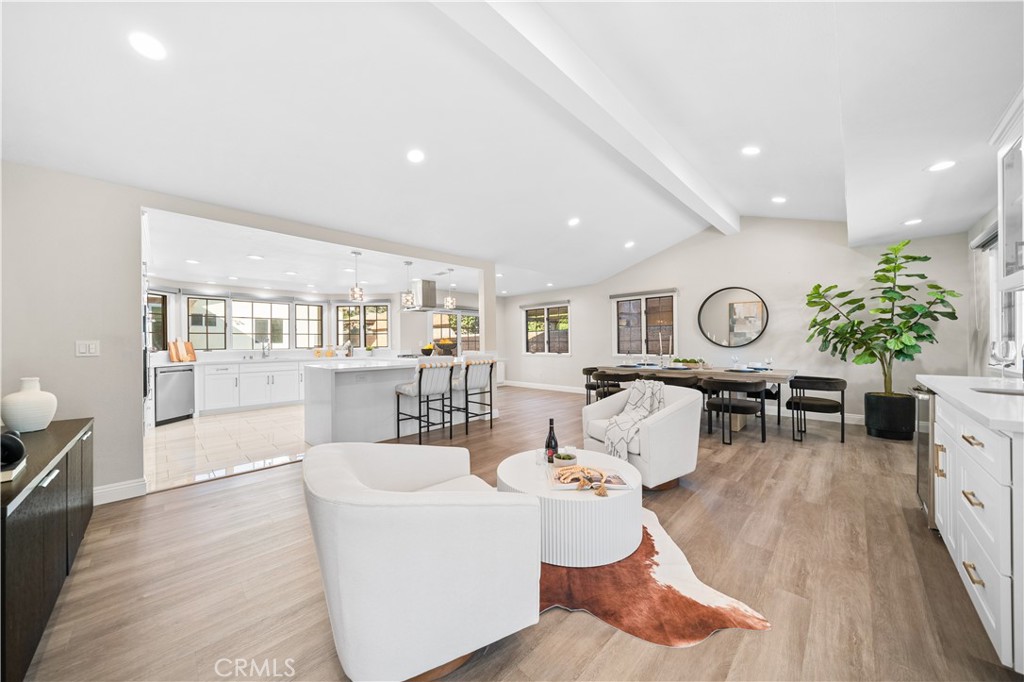 MLS #WS25246794 image #5