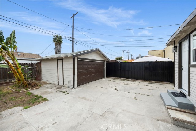 Detail Gallery Image 20 of 23 For 29 W Zane St, Long Beach,  CA 90805 - 3 Beds | 1 Baths