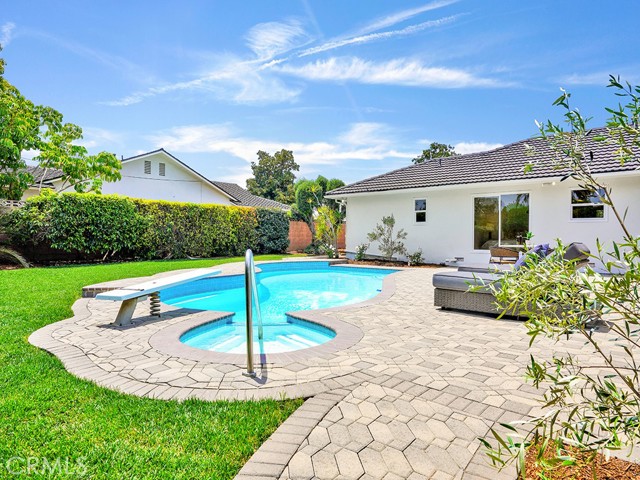 3212 Sunnywood Drive, Fullerton CA: https://media.crmls.org/medias/95329954-1461-4c7b-9a5e-d3178b6aa725.jpg