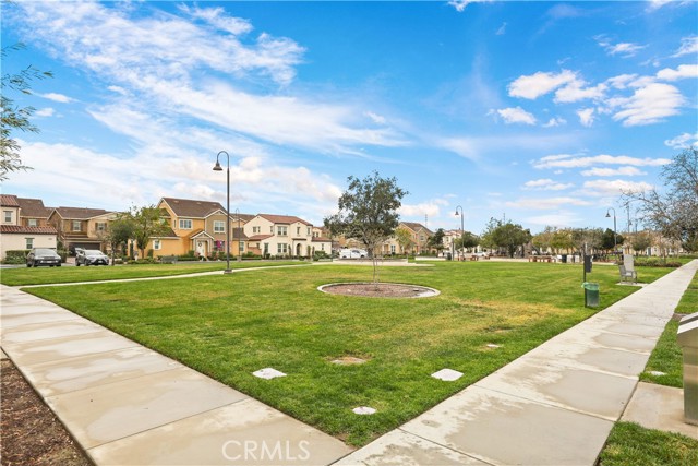 Detail Gallery Image 37 of 44 For 2818 E Berry Loop Privado #76,  Ontario,  CA 91761 - 2 Beds | 2/1 Baths