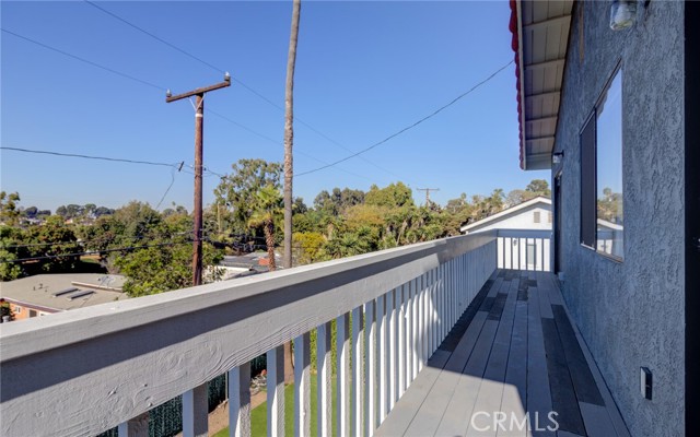 693 19th Street, Manhattan Beach, California 90266, 5 Bedrooms Bedrooms, ,1 BathroomBathrooms,Residential,Sold,19th,SB21194757