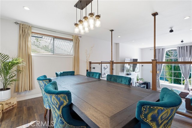 Detail Gallery Image 8 of 40 For 5244 Baza Ave, Woodland Hills,  CA 91364 - 3 Beds | 3 Baths