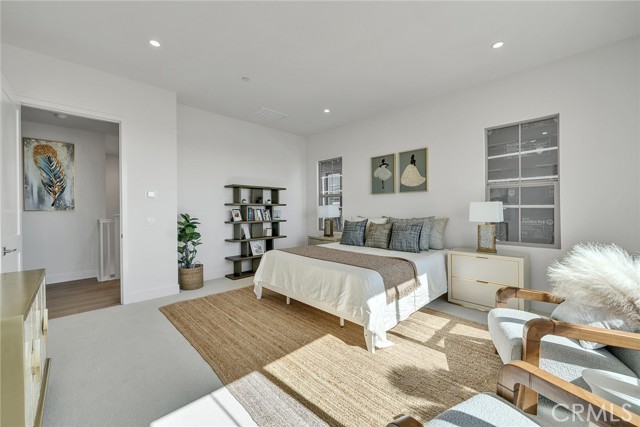 104 Eversedge, Irvine CA: https://media.crmls.org/medias/9534694b-e3fb-4889-96b5-4a8436b488fe.jpg