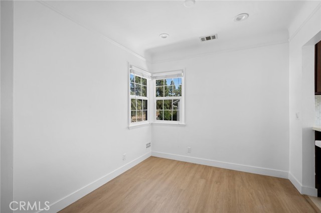 2930 Mayfrield Avenue, La Crescenta CA: https://media.crmls.org/medias/9534f560-7e10-41ce-9e8b-900924b09a29.jpg