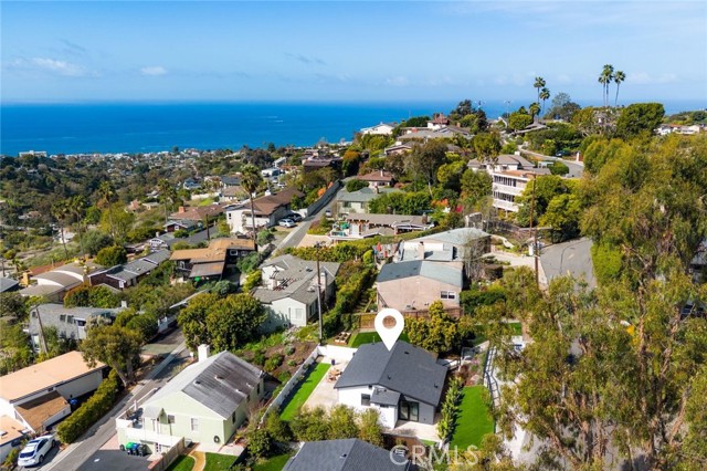 1480 Bluebird Canyon Drive, Laguna Beach CA: https://media.crmls.org/medias/95365df4-5442-4809-afed-b2e77ced84dd.jpg