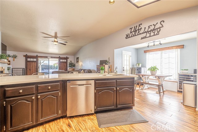 Detail Gallery Image 11 of 54 For 42067 Jenny Ln, Lancaster,  CA 93536 - 3 Beds | 2 Baths