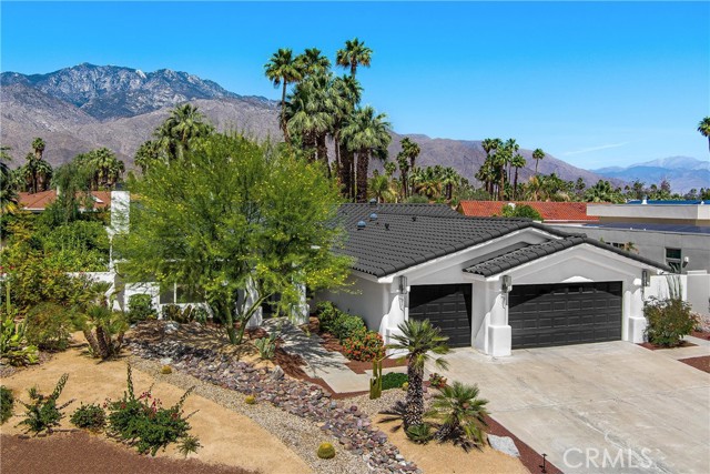 Detail Gallery Image 2 of 36 For 1525 Sonora Ct, Palm Springs,  CA 92264 - 4 Beds | 2/1 Baths