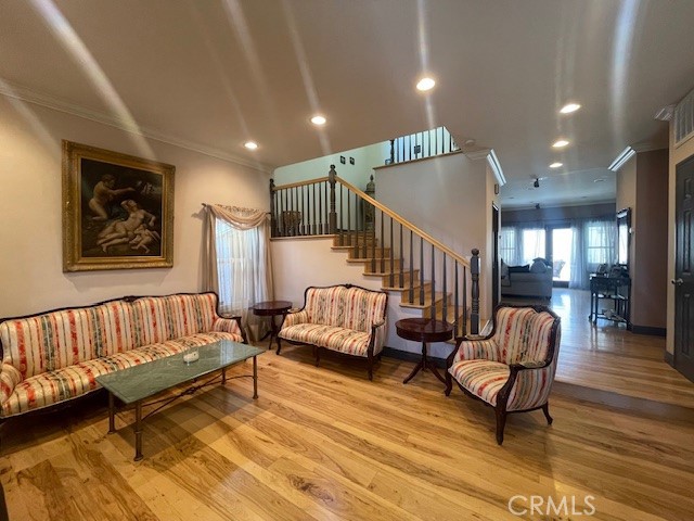 Detail Gallery Image 6 of 41 For 10066 Golden Oaks, Tujunga,  CA 91042 - 4 Beds | 3/1 Baths