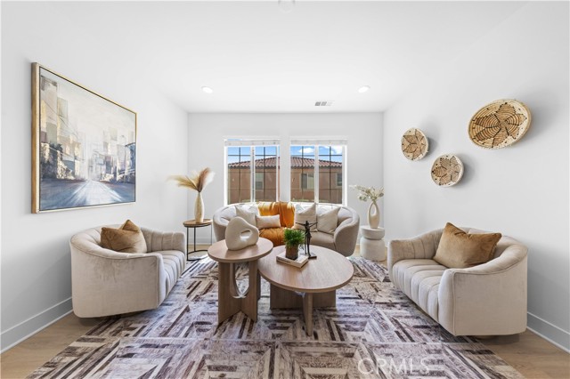 1928 Aliso Canyon Drive, Lake Forest CA: https://media.crmls.org/medias/9537e555-485f-4f8f-ba3c-ba90bee8a4a8.jpg
