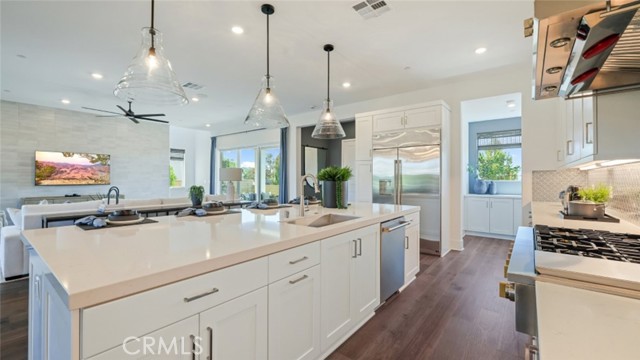 Detail Gallery Image 3 of 54 For 131 Junco, Irvine,  CA 92618 - 4 Beds | 4/1 Baths