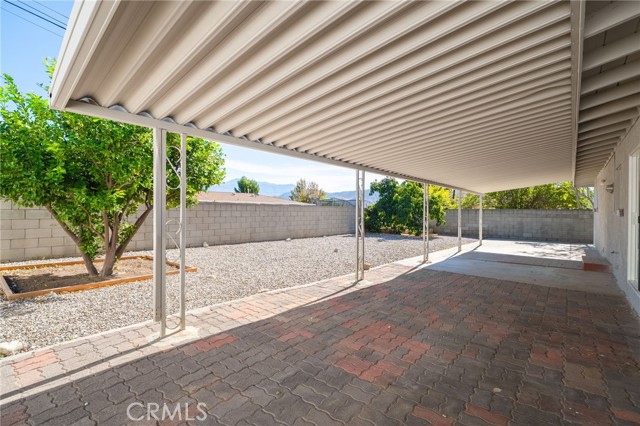 672 N 17TH, Banning CA: https://media.crmls.org/medias/9538654f-e88a-47e4-bbe5-d00254e4d9e3.jpg