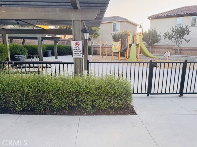 Detail Gallery Image 21 of 32 For 7972 Sunflower St, Highland,  CA 92346 - 3 Beds | 2/1 Baths