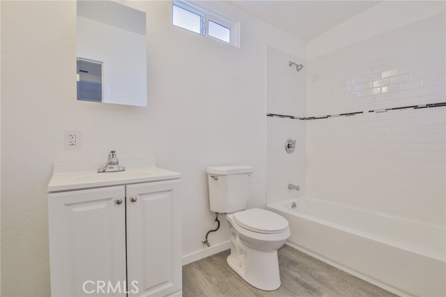 9621 Laurel, Los Angeles CA: https://media.crmls.org/medias/9539501d-0ba3-458c-ae45-5aeaf75d7a92.jpg