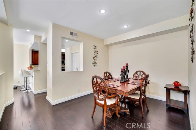 Detail Gallery Image 20 of 29 For 7317 Vassar Ave, Canoga Park,  CA 91303 - 3 Beds | 2/1 Baths