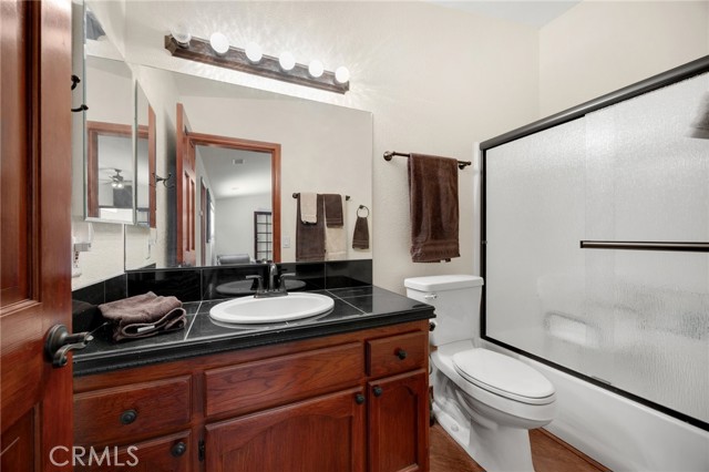 11915 Redwood Avenue, Hesperia CA: https://media.crmls.org/medias/953abc3e-3e59-4c1c-bf98-113ef1fc82fc.jpg
