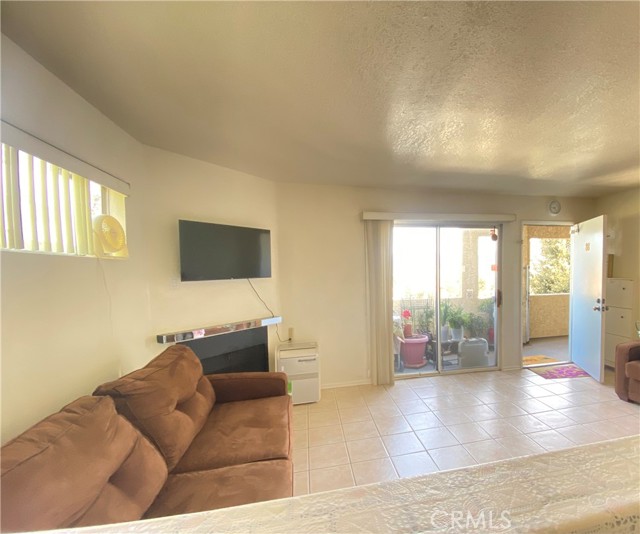Detail Gallery Image 9 of 12 For 18209 Sierra Hwy #88,  Canyon Country,  CA 91304 - 2 Beds | 2 Baths