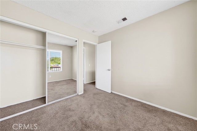 Detail Gallery Image 12 of 29 For 10235 Basalt, Mentone,  CA 92359 - 5 Beds | 3 Baths