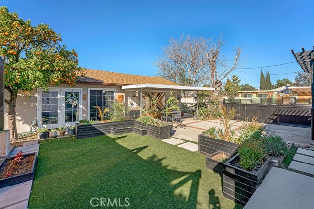 6059 Vantage Avenue, Valley Glen CA: https://media.crmls.org/medias/953d4ce5-1ac2-41fd-b8ae-5e1eadc1dd50.jpg