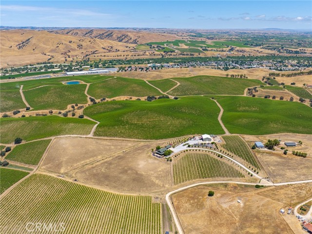 Detail Gallery Image 57 of 58 For 950 Indian Dune Rd, Paso Robles,  CA 93451 - 5 Beds | 4 Baths