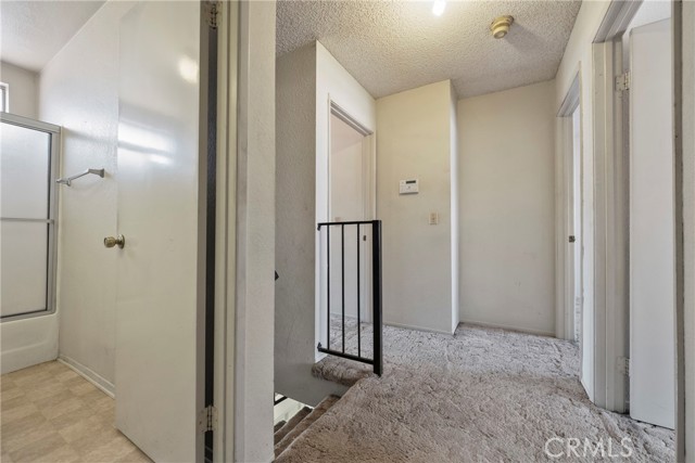 Detail Gallery Image 13 of 38 For 16590 Terrace Ln #G,  Fontana,  CA 92335 - 3 Beds | 2/1 Baths
