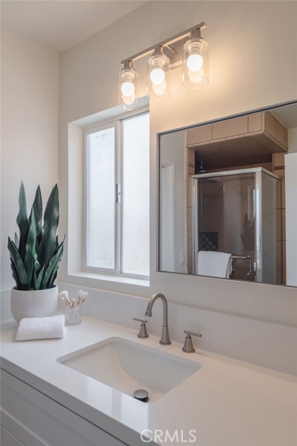 Detail Gallery Image 37 of 69 For 5320 W 142nd Pl, Hawthorne,  CA 90250 - 3 Beds | 2 Baths