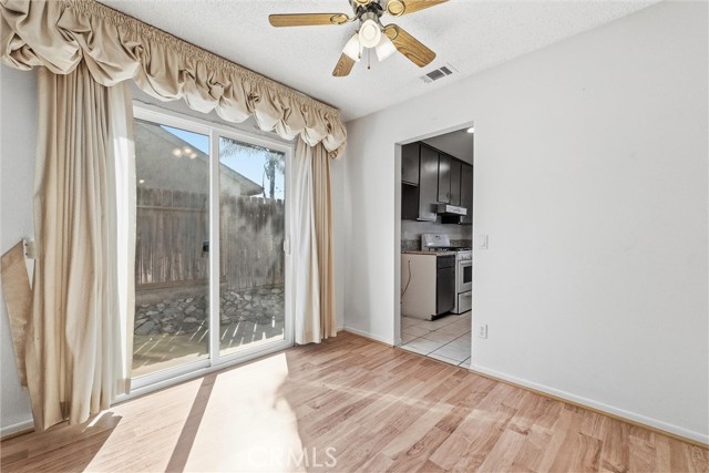 Detail Gallery Image 8 of 32 For 4314 Baggett Dr, Riverside,  CA 92505 - 4 Beds | 2 Baths