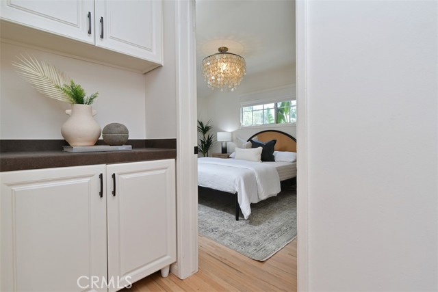 12614 Morrison Street, Valley Village CA: https://media.crmls.org/medias/953ff495-d11e-4ee7-b322-dc87addc62fe.jpg