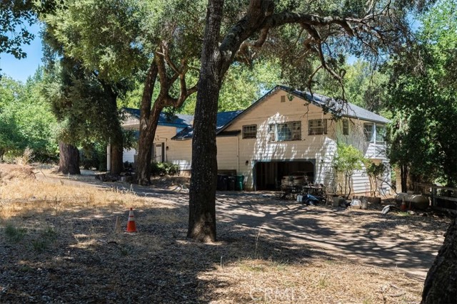 Detail Gallery Image 1 of 1 For 12840 Santa Lucia Rd, Atascadero,  CA 93422 - 4 Beds | 3 Baths